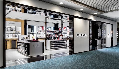 Chanel no 5 international airport